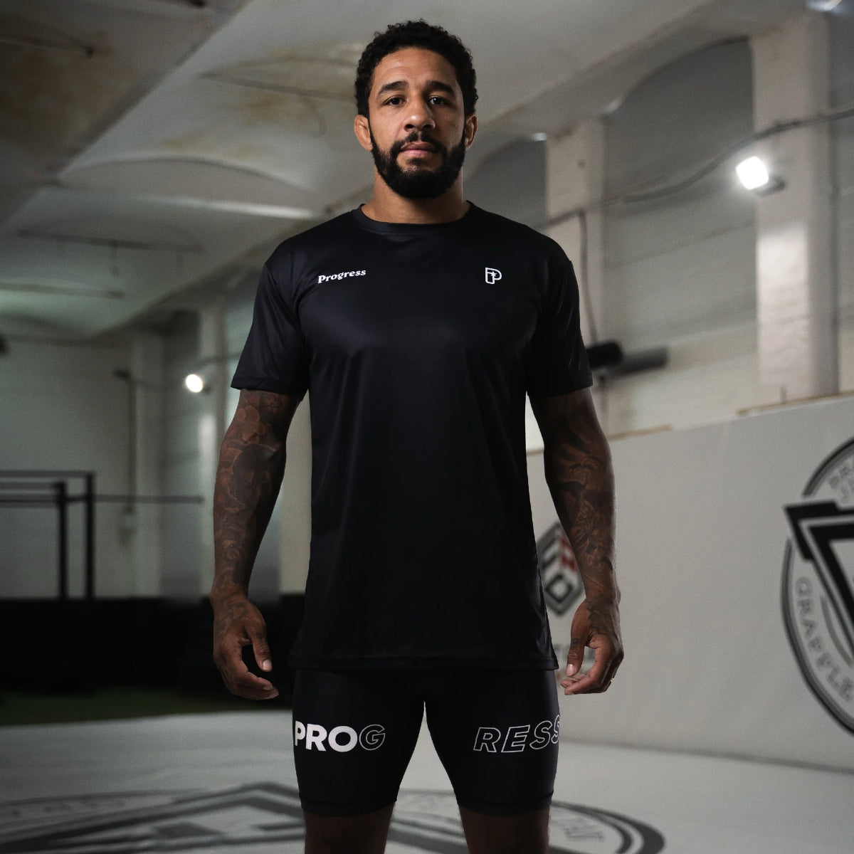 Framsteg rullande tee svart