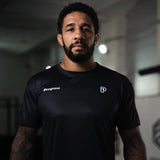 Framsteg rullande tee svart