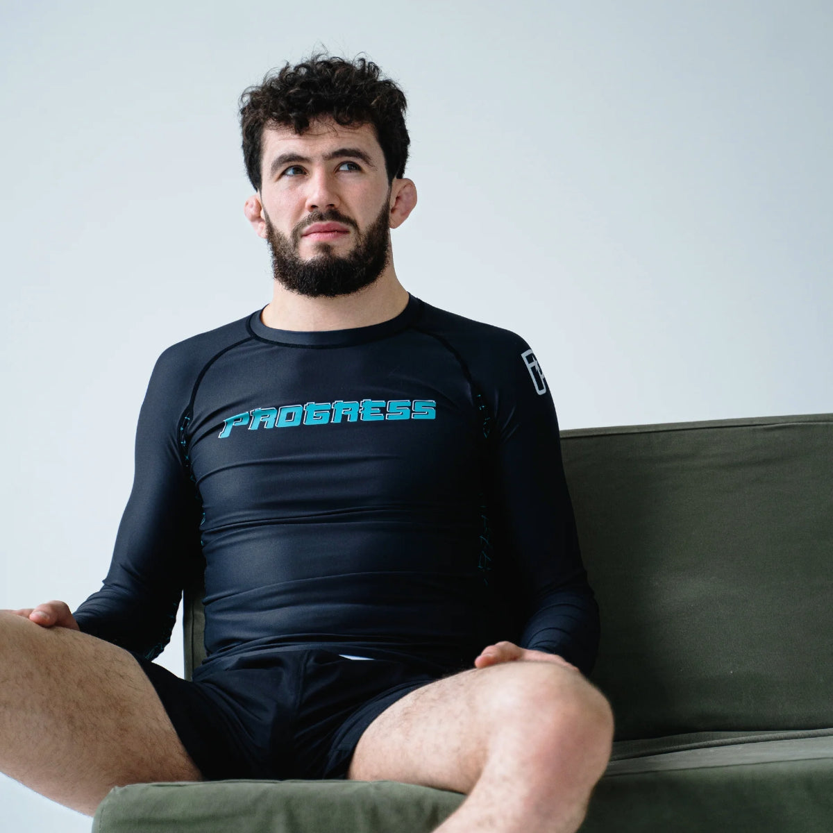 Vooruitgang onbekende kraan met lange mouwen uitslagbeschermer zwart