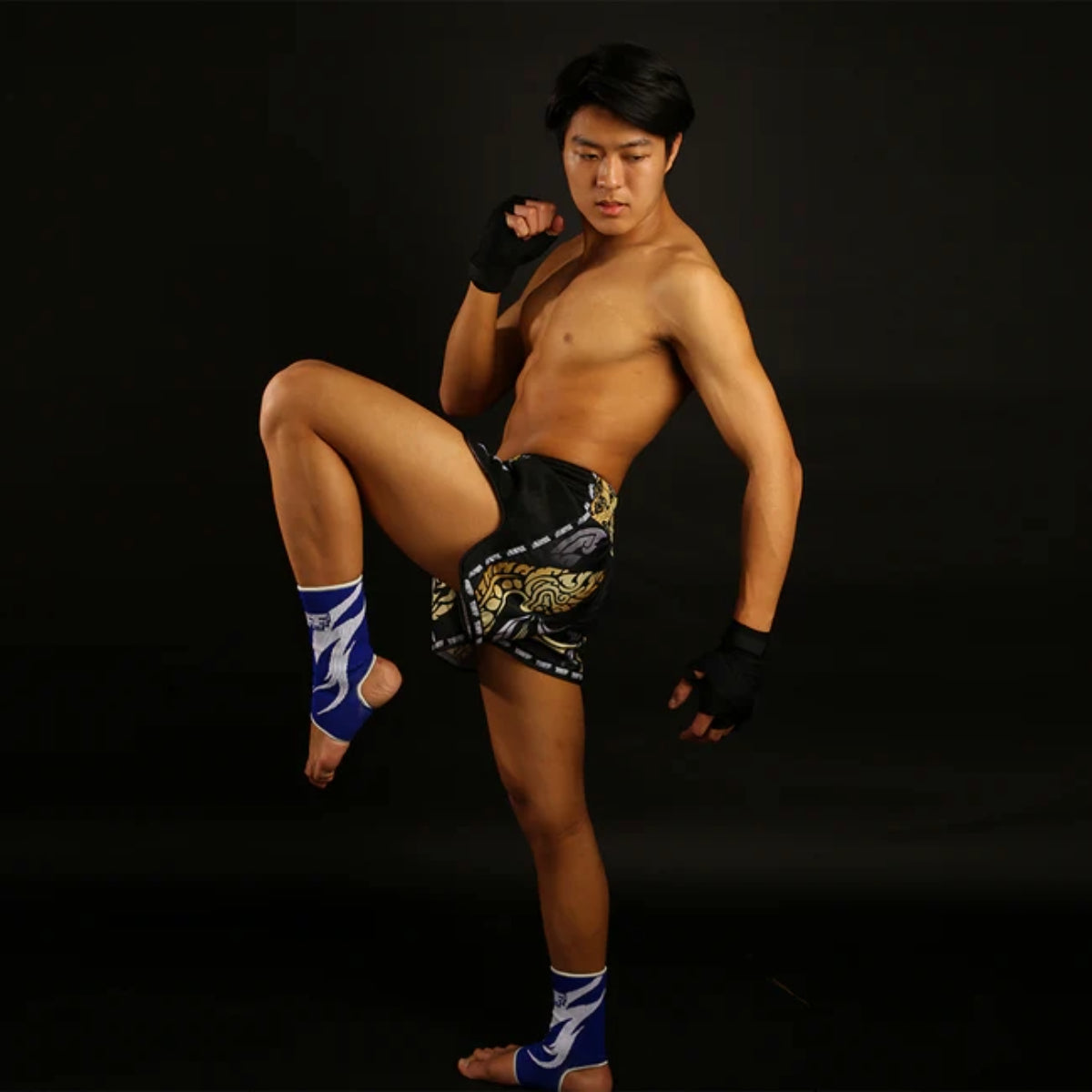 TUFF Sport MRS201 Retro Style Thai King Of Naga Muay Thai Szorty Czarne