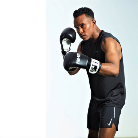 Black/White Pro-Box Club Spar Boxing Gloves