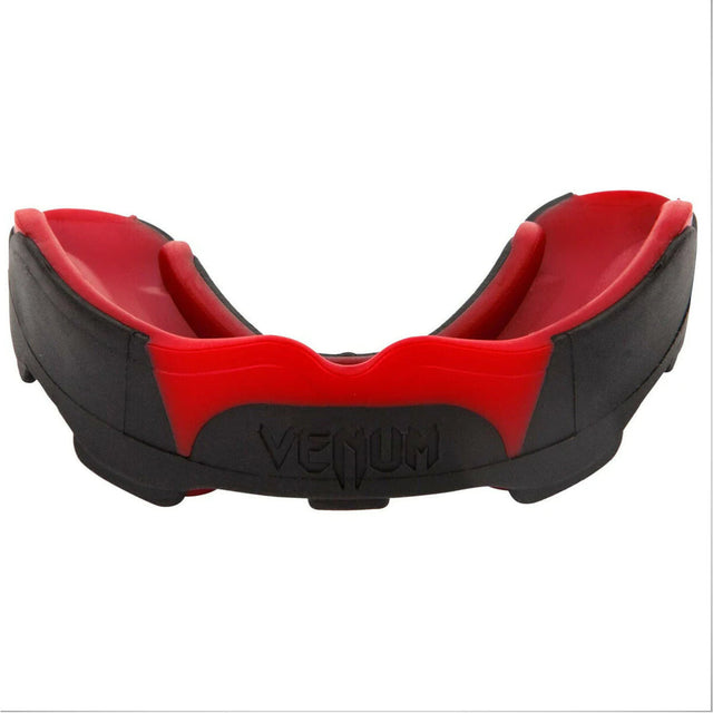 Venum Predator Mouth Guard Black/Red