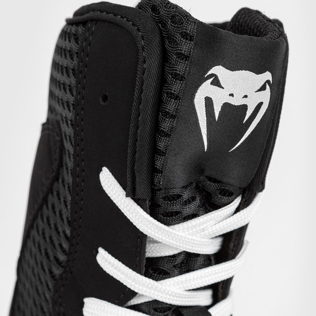 Black/White Venum Contender Boxing Shoes   