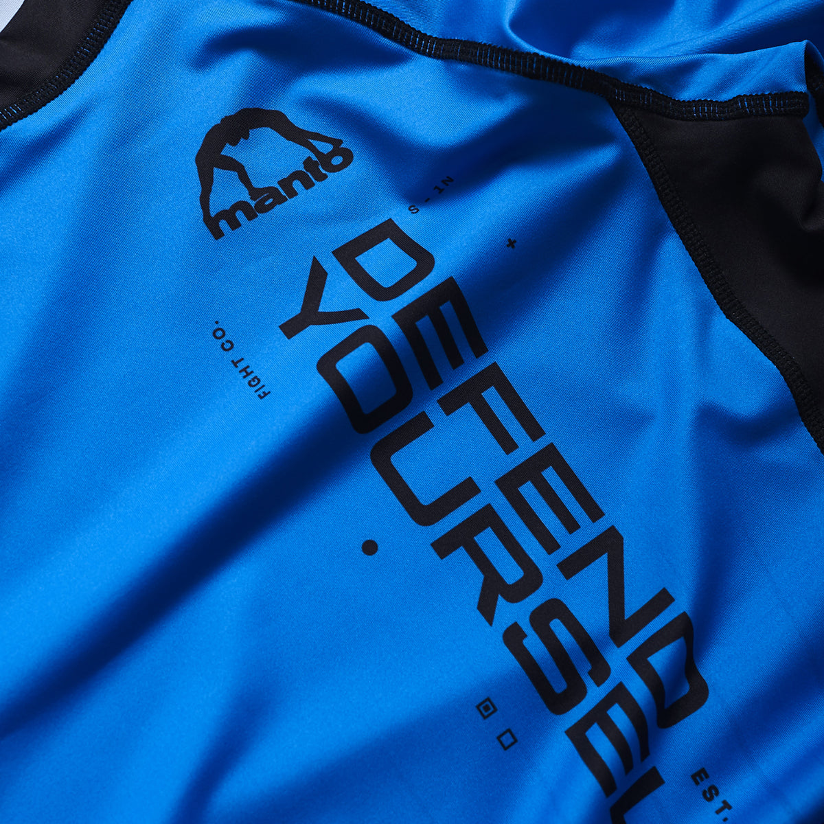 मंटो ने रैश गार्ड ब्लू को रैंक किया