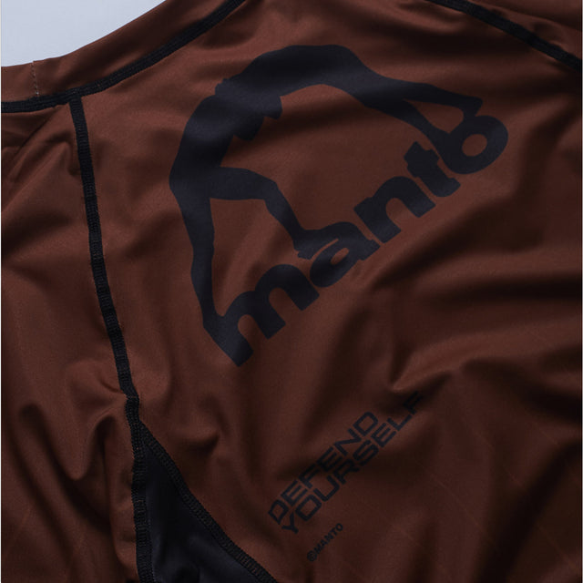 Manto Ranked Rash Guard Brown