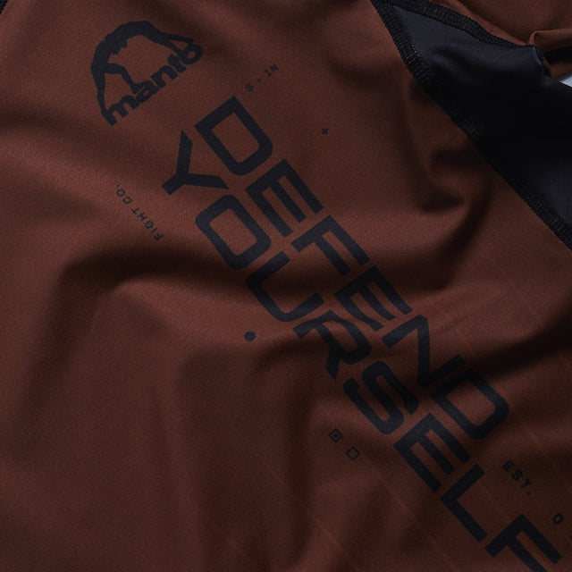 Manto Ranked Rash Guard Brown