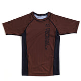 Манто ранжировал сыпь -охрану Браун