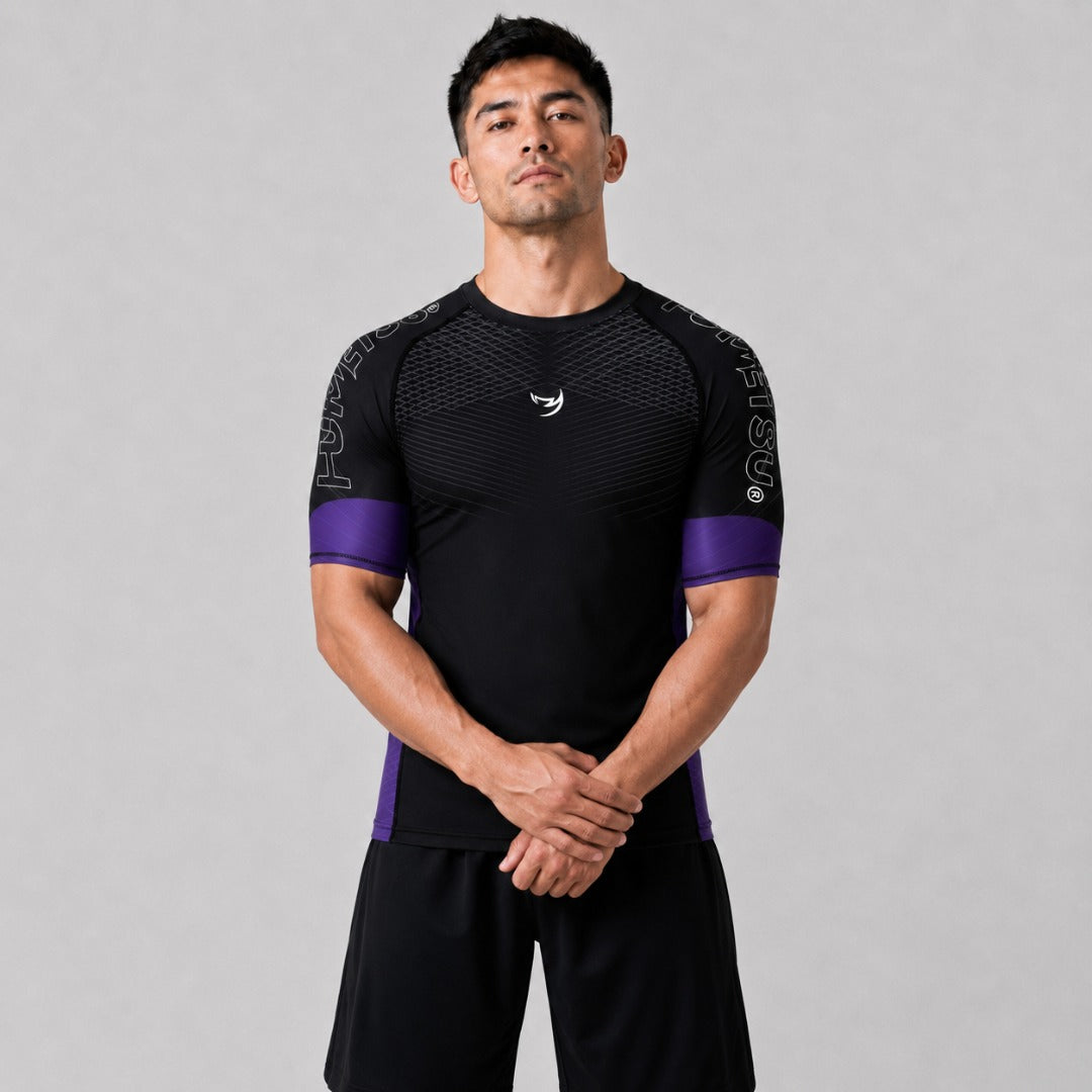 Fumetsu konkurent Mk2 s krátkým rukávem strážce vyrážka Black/Purple