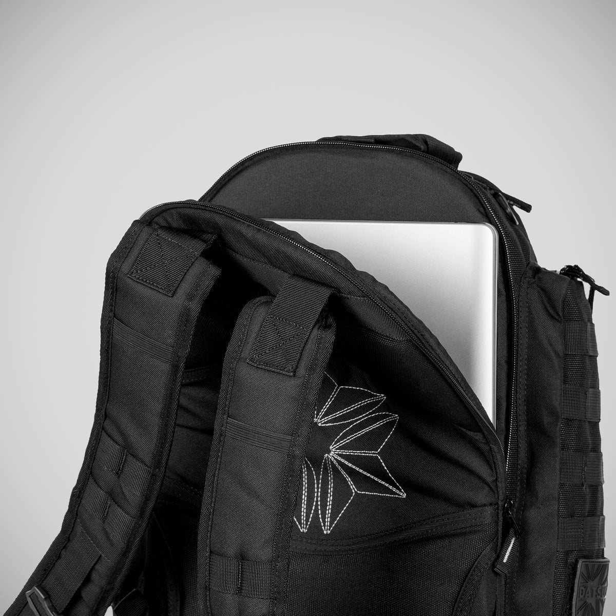 Datsusara Hemp BattlePack 28L Mini zaino nero