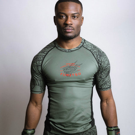 Fumetsu Dragon Slayer Short Sleeve Rash Guard Khaki/Orange