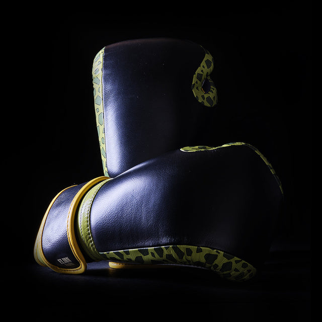 Elion Paris Arrogant Dragon Ball Z Cell Boxing Gloves