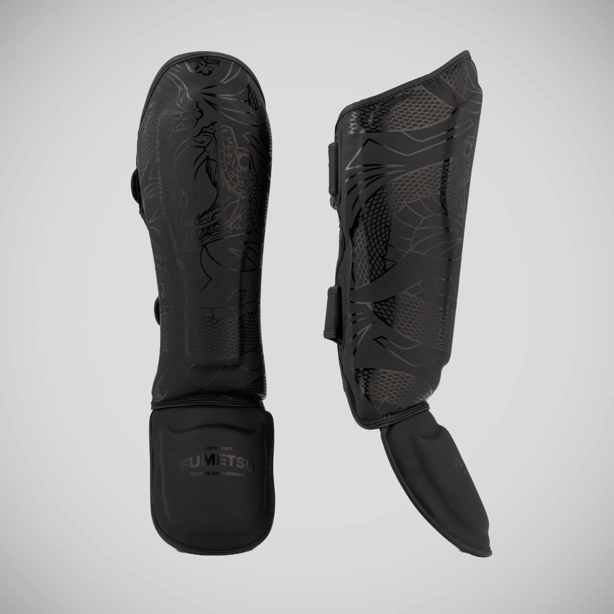 Protège-tibias MMA Leone1947 Black Edition Taille S - Gardes De Combat Anatomiques Avec Sangle Velcro
