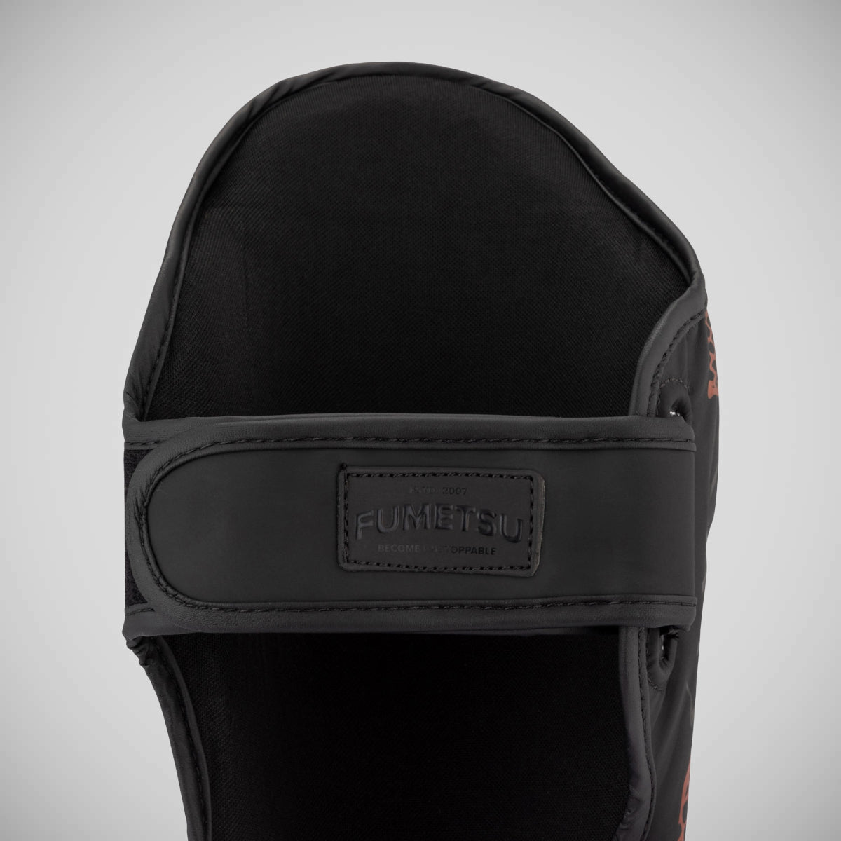 फुमेट्सु एनाकोंडा शिन/इंस्टेप गार्ड्स ब्लैक/रेड