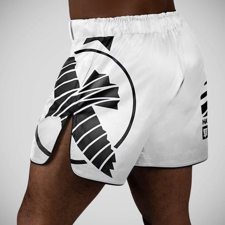 Hayabusa-Ikone mitten im Oberschenkel MMA Shorts Weiß/Schwarz