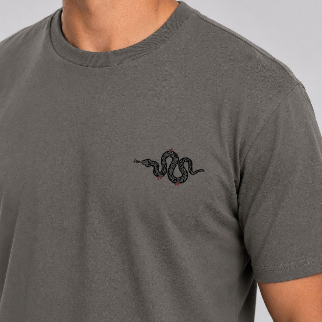 Fumetsu Inked - Snake T-Shirt Charcoal/Red Close Up