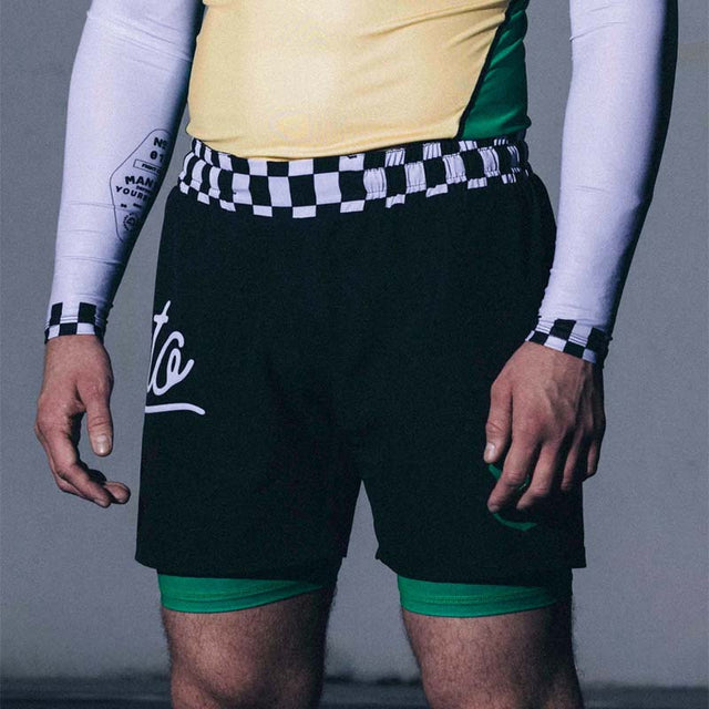 Manto Cross Fight Shorts Black