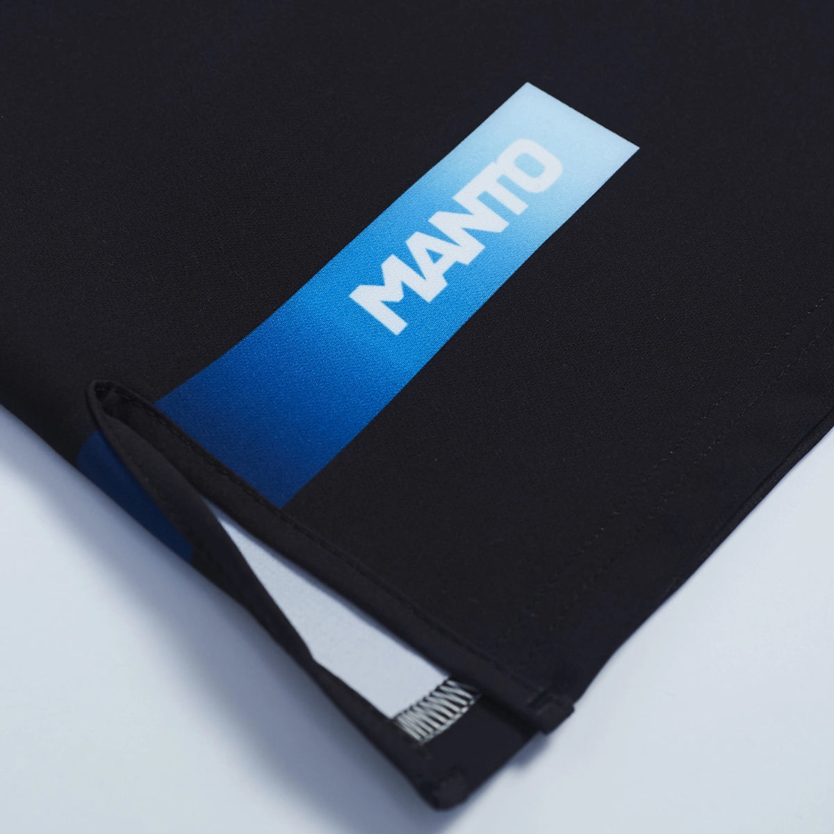 मंटो क्रिस्टल फाइट शॉर्ट्स ब्लैक