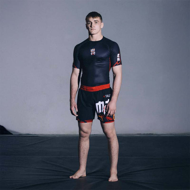 Manto Lucky Cat Fight Shorts Black