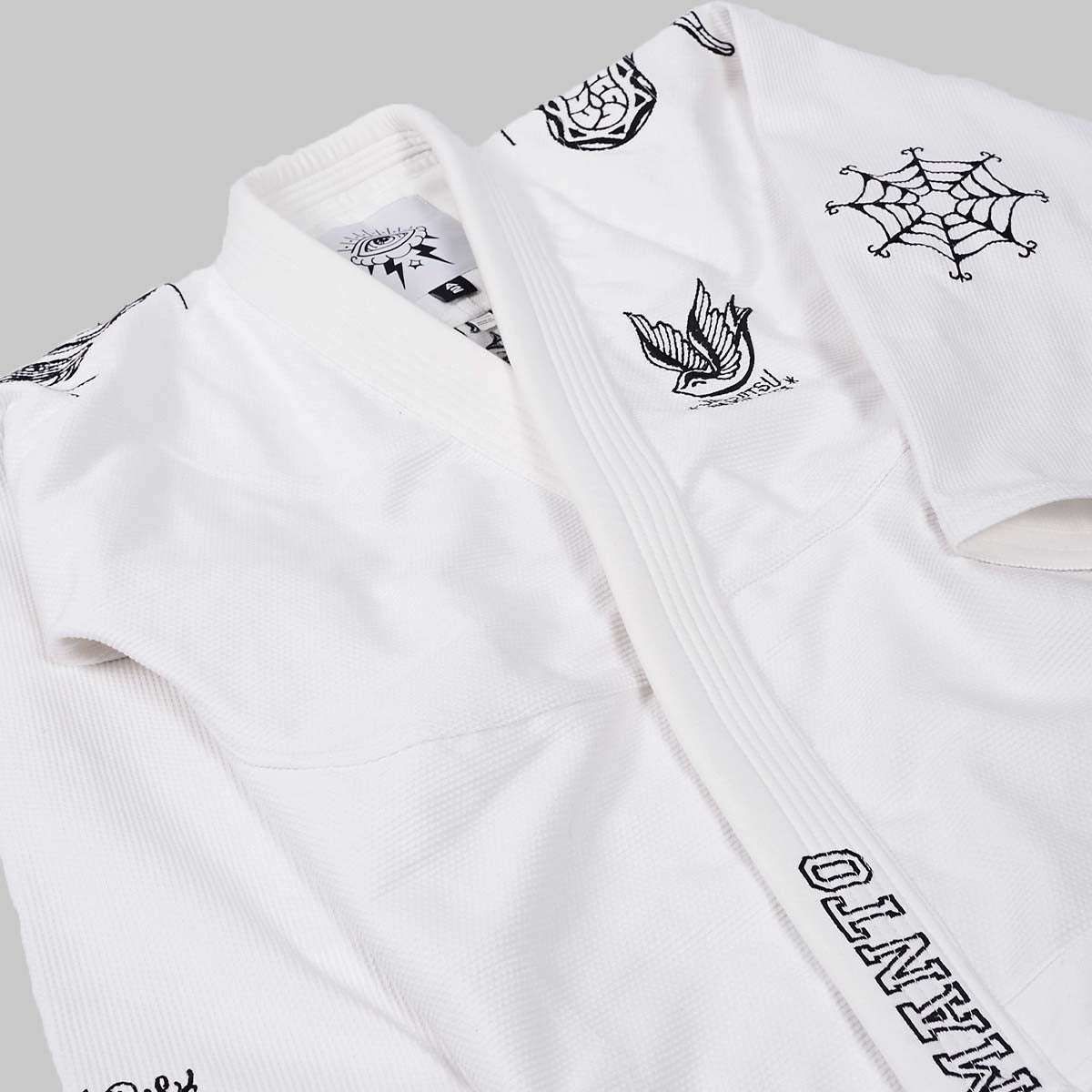 मंटो मिको बीजेजे जीआई व्हाइट