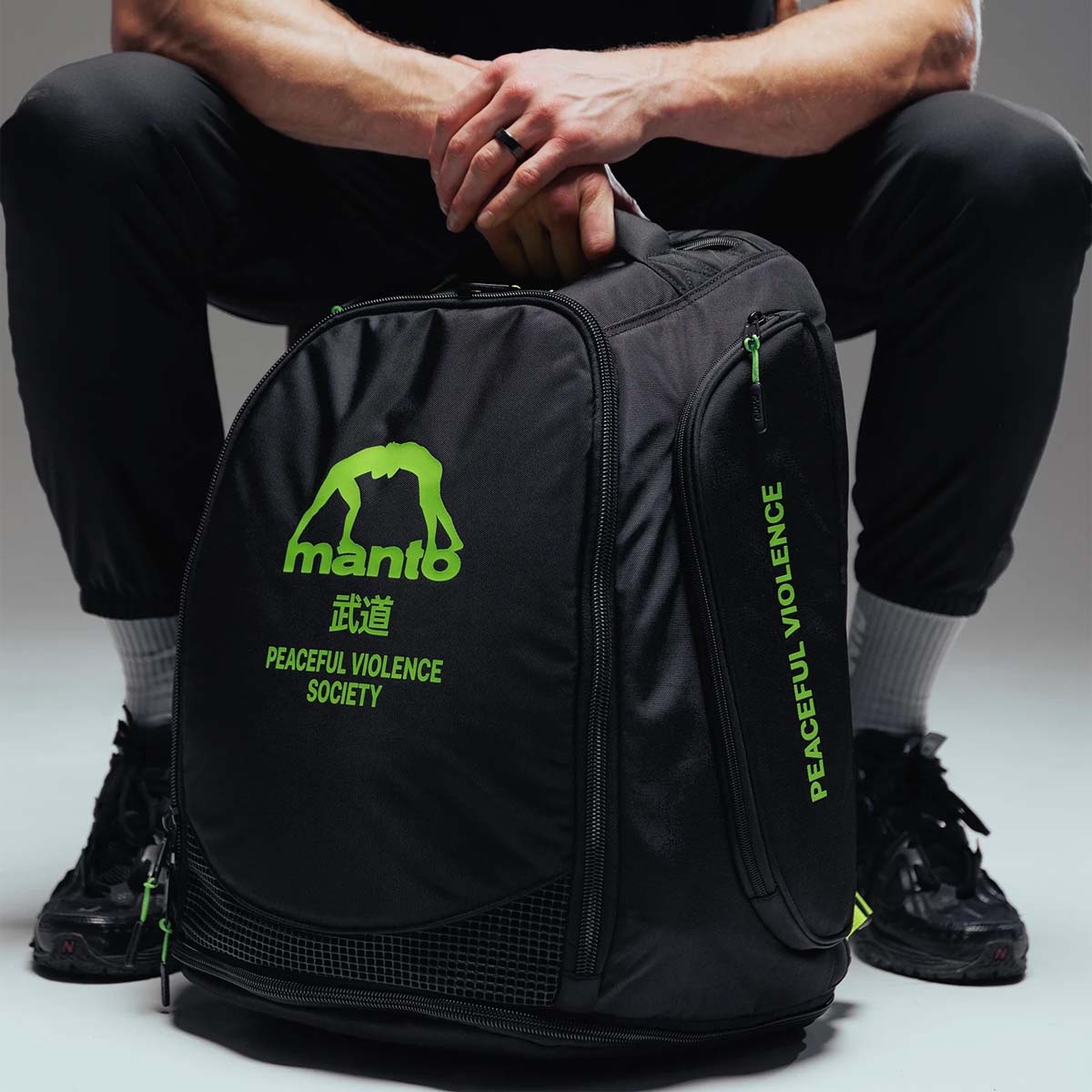 Manto Society XL Convertible Back Pack preto/verde