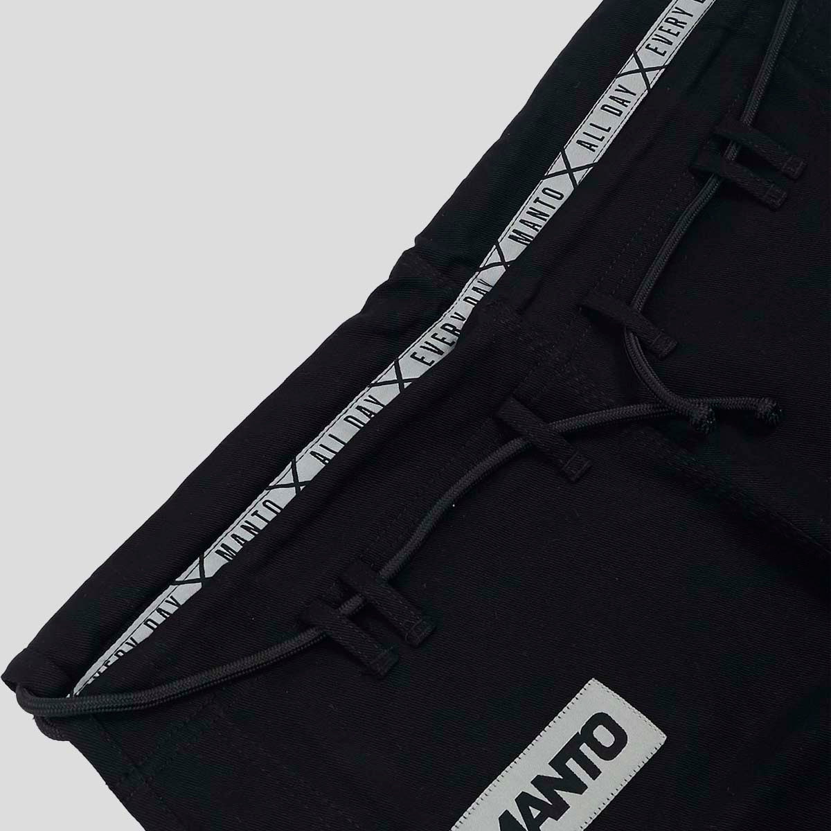 Manto x4 bjj gi schwarz