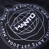 Manto Fragments는 반바지 반바지와 싸운다