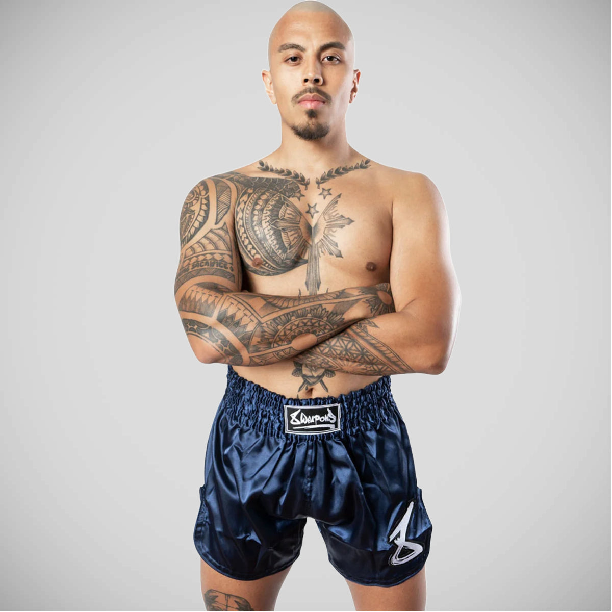 8 Silah Strike Muay Thai Şort Donanma/Beyaz