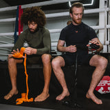 Fumetsu -Ikon Hand wickelt gelb