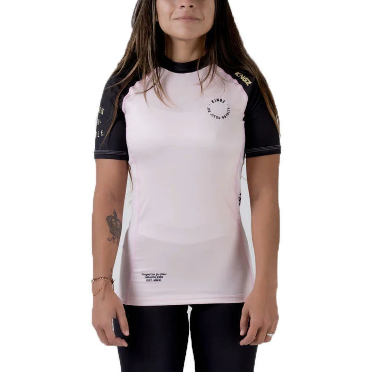 Kingz nacido para reglas damas manga corta sarpullido rosa
