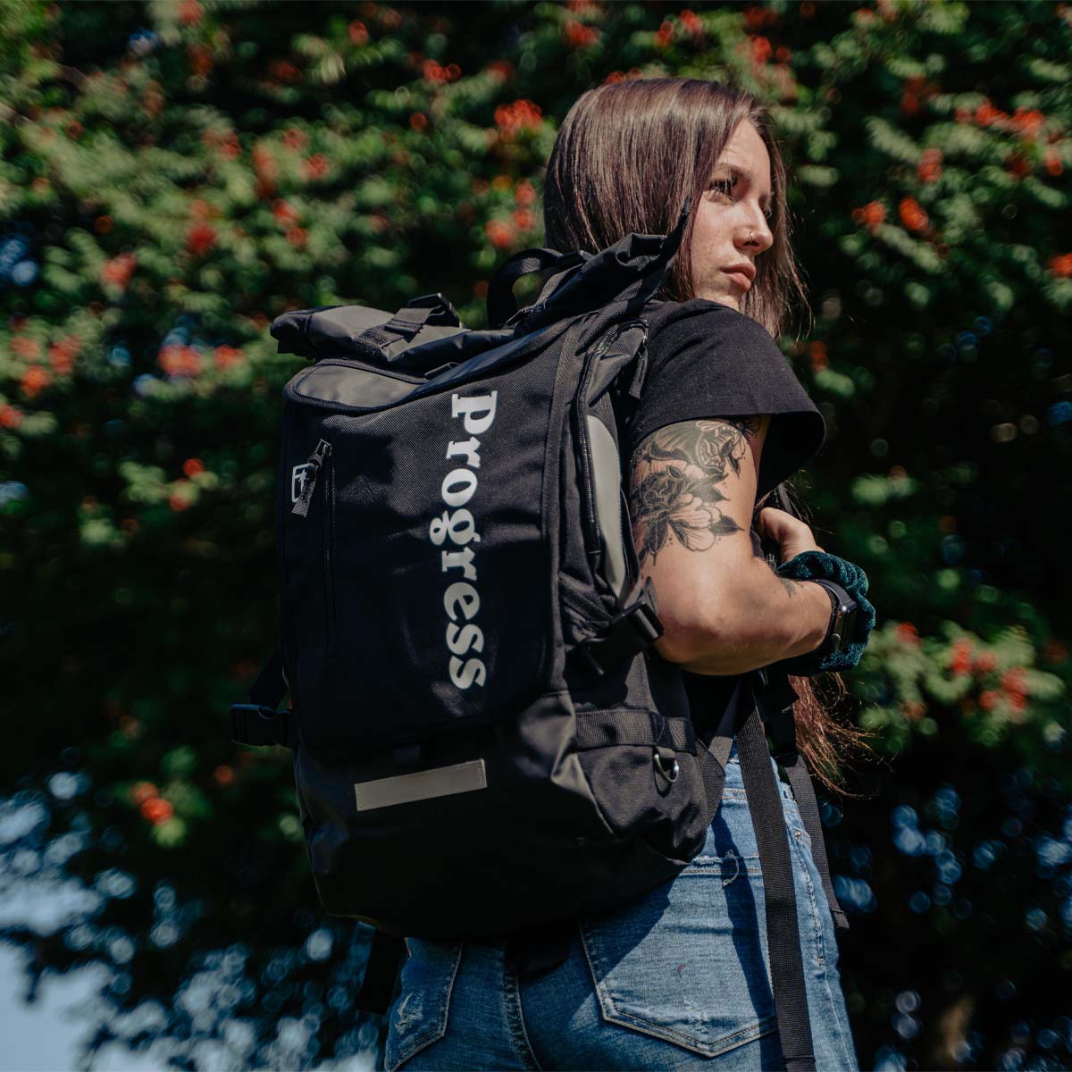 प्रगति आवश्यक बैक पैक