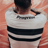 Vooruitgang gerangschikte concurrentie Rash Guard White