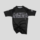 प्रगति स्टील कैमो रैश गार्ड