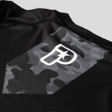 प्रगति स्टील कैमो रैश गार्ड