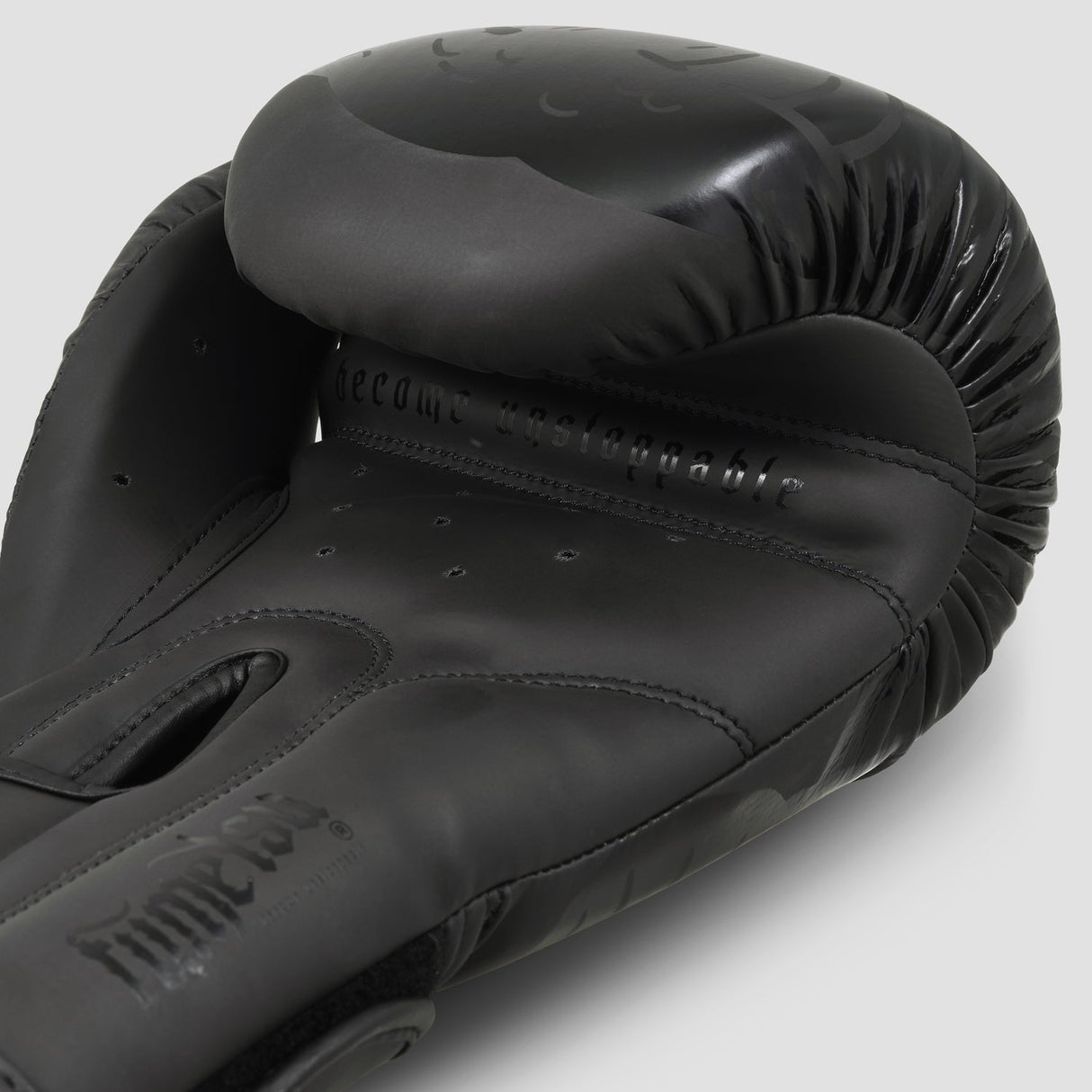 Fumetsu Snake Eyes Boxing Guantes negros
