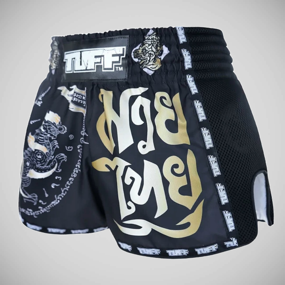 Tuff Sport Mrs206 Retro Style Black Singha Yantra med krigsflagg Muay Thai Shorts
