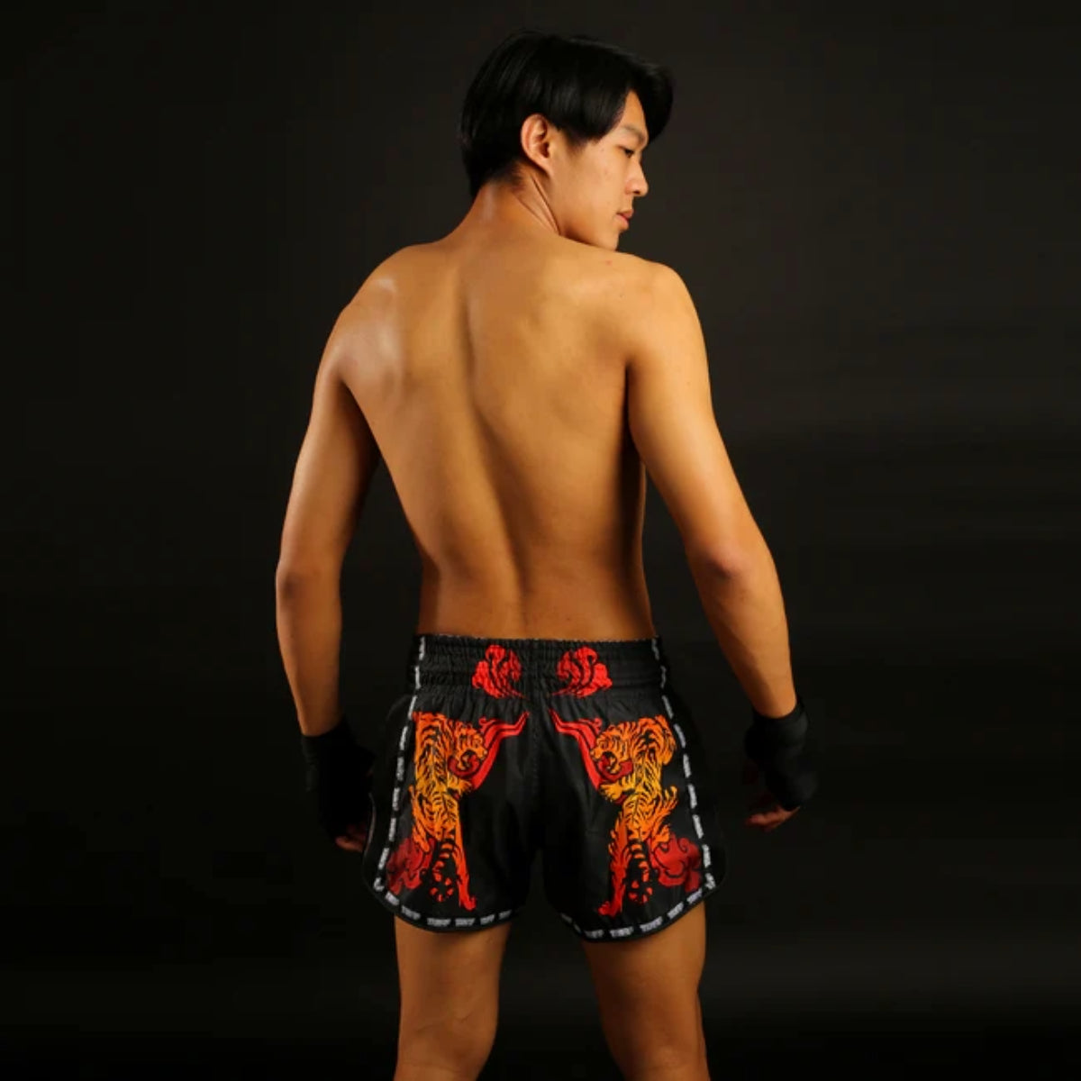 Tuff Sport Mrs303レトロスタイルBlack CruelTiger Muay Thai Shorts