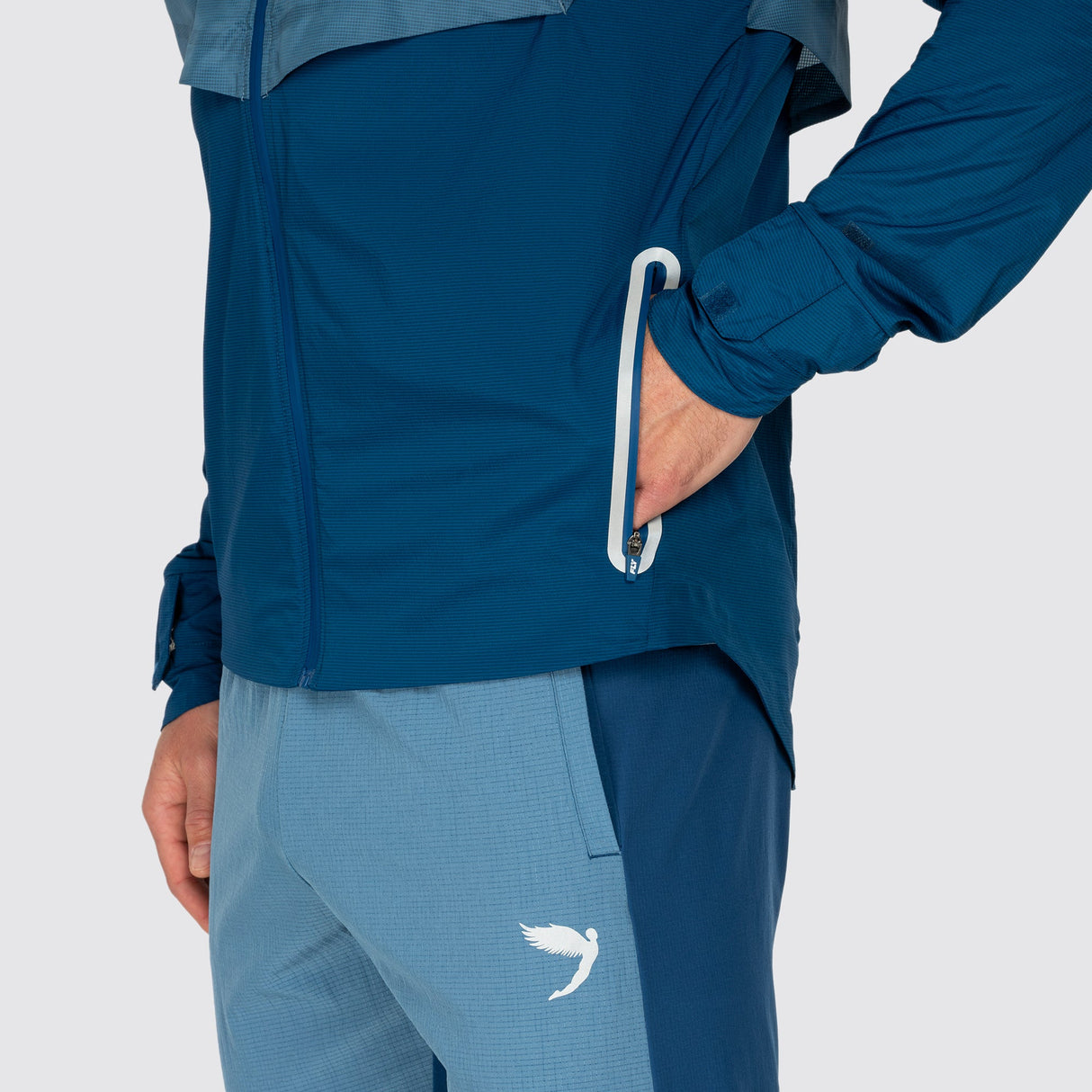 Fly Tempo Running Windbreaker Blue