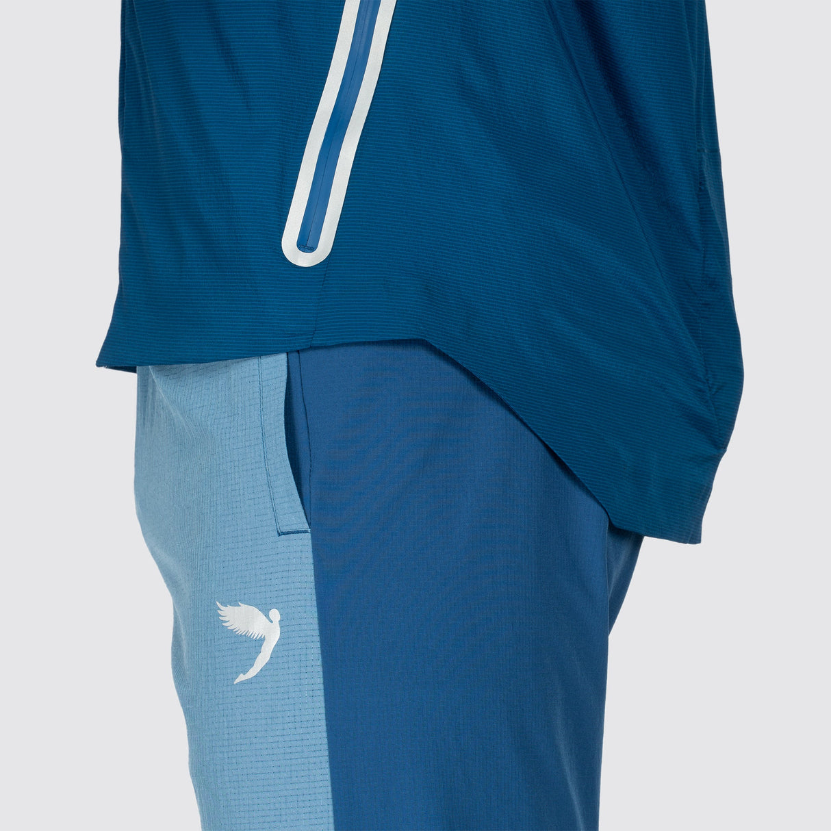 Fly Tempo Running Windbreaker Blue