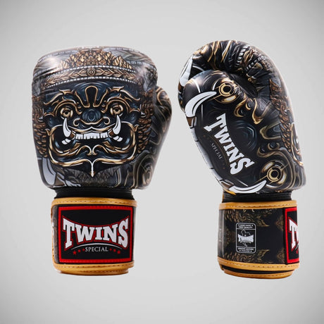 Twins FBGVL3-63 Yakthai Boxing Gloves Black/Gold