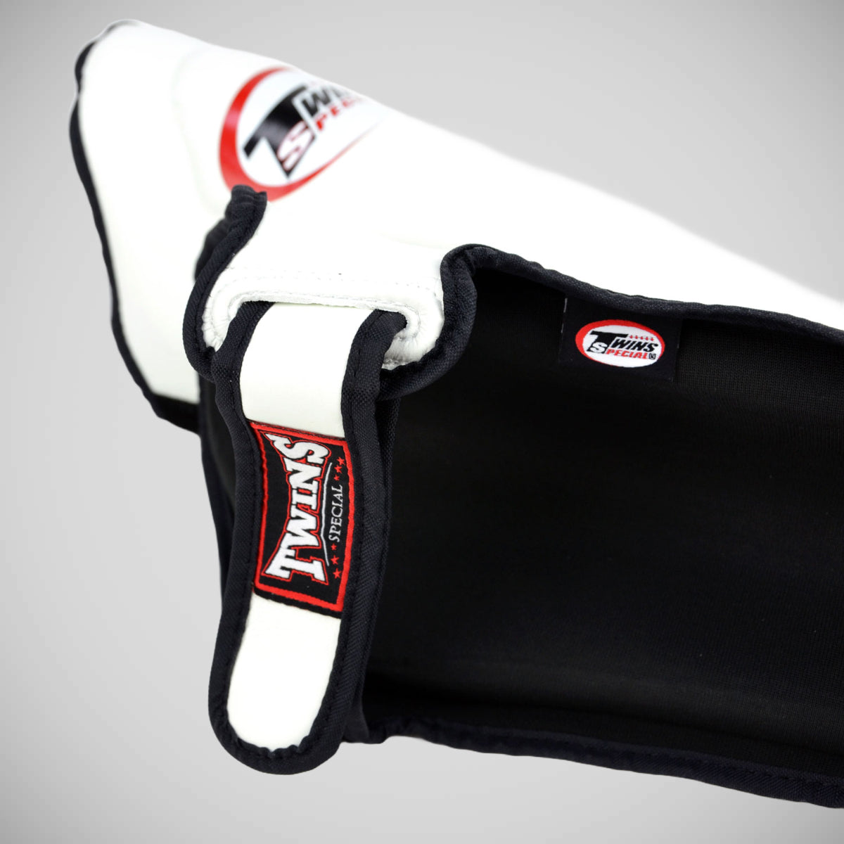 Twins SGS10 Double Padded Shin Pads White/Black