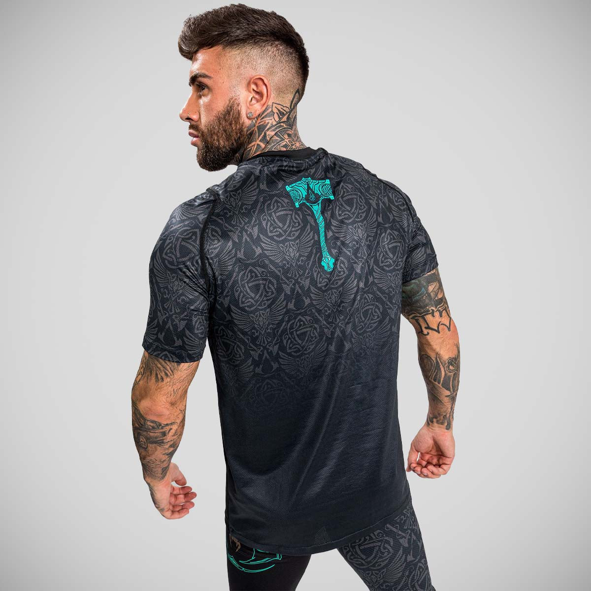 Venum Assassin's Creedは、ドライテックTシャツをリロードしました