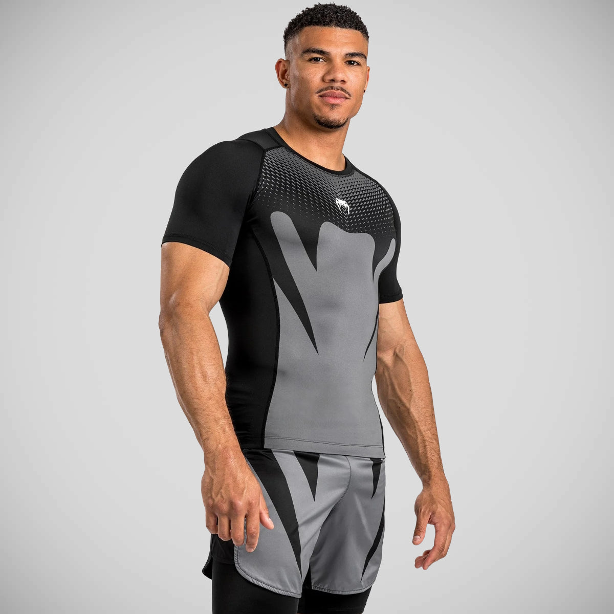 Rash Guard z krótkim rękawem Venum Attack w kolorze czarnym/szarym