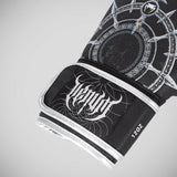 Venum 검투사 5.0 복싱 장갑 검은 색/은색