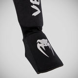 वेनम कोंटैक्ट शिन गार्ड्स ब्लैक/सिल्वर