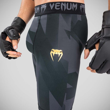 Venum Rasierer Vale Tudo Shorts Black/Gold