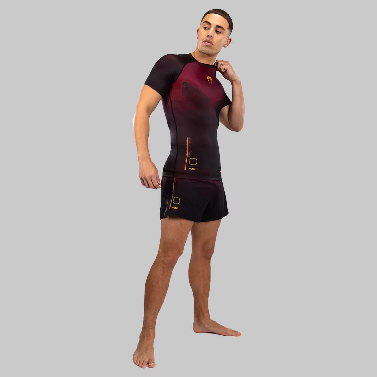 Venum Tactical XT с коротким рукавом Rash Guard Black/Burgundy/Gold