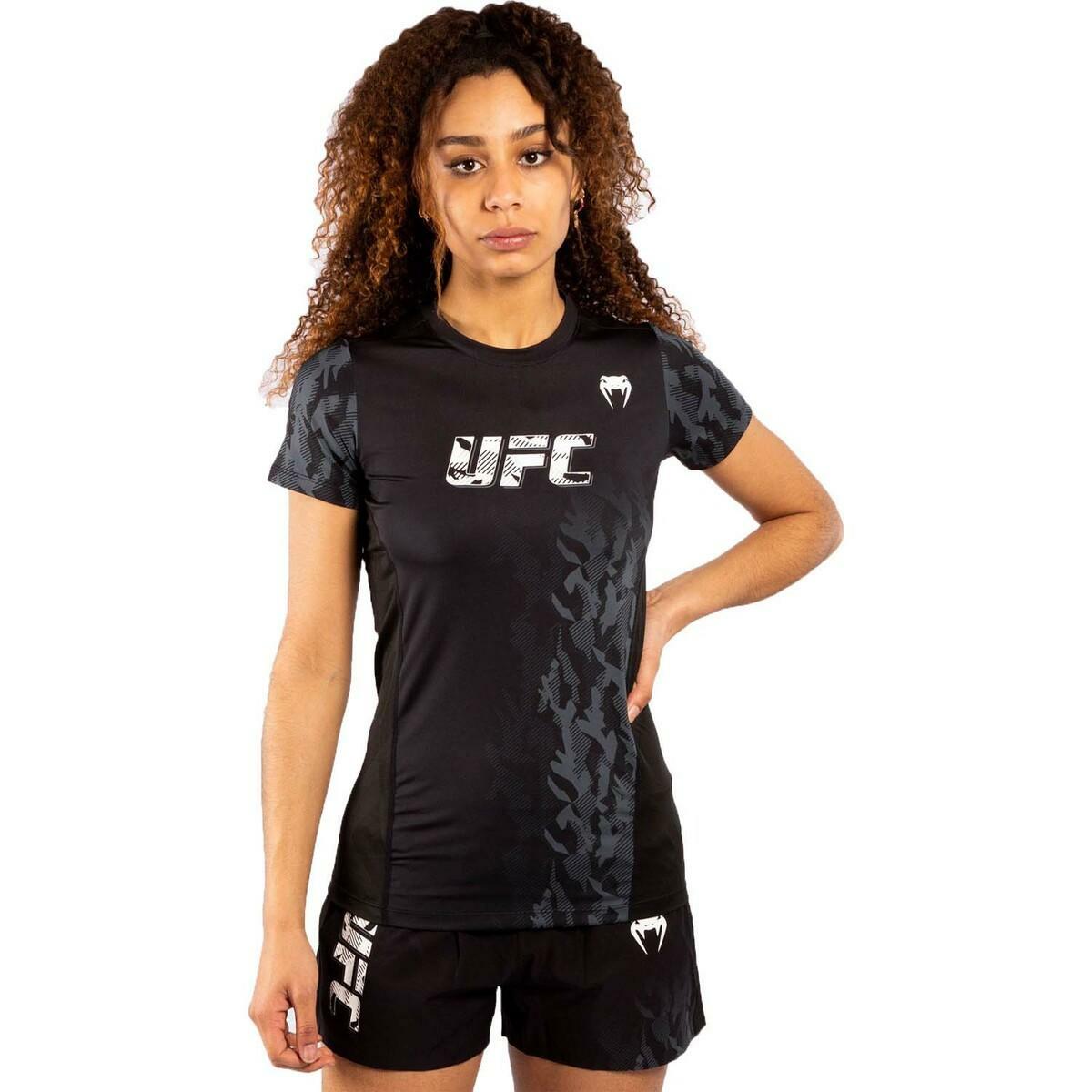 Venum UFC Authentic Fight Week Frauen trocken Tech T-Shirt Schwarz
