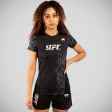 Venum UFC Authentic Fight Week Frauen trocken Tech T-Shirt Schwarz