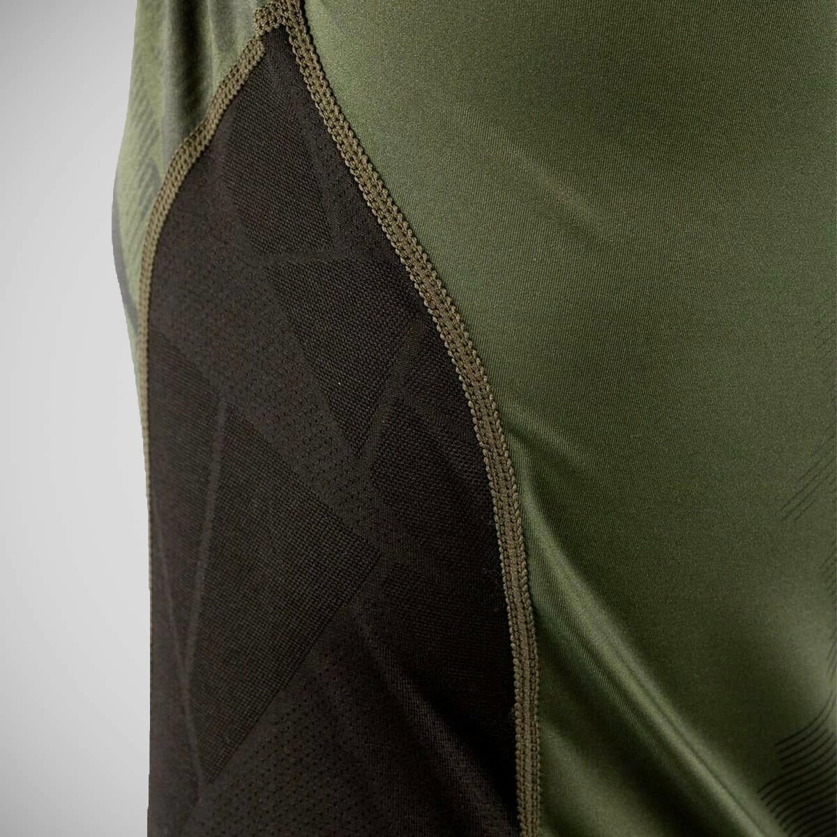 Venum UFC Authentic Fight Week Frauen trocken Tech T-Shirt Khaki