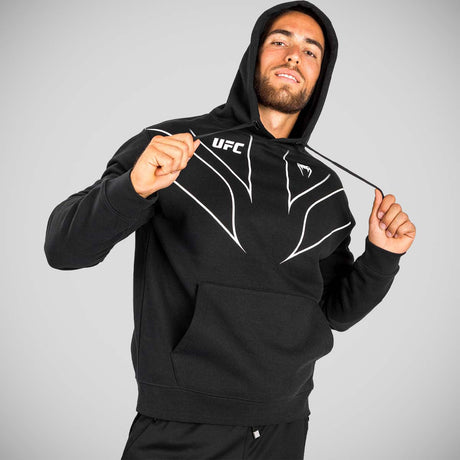 Venum UFC Fight Night 2.0 Replik Hoodie schwarz